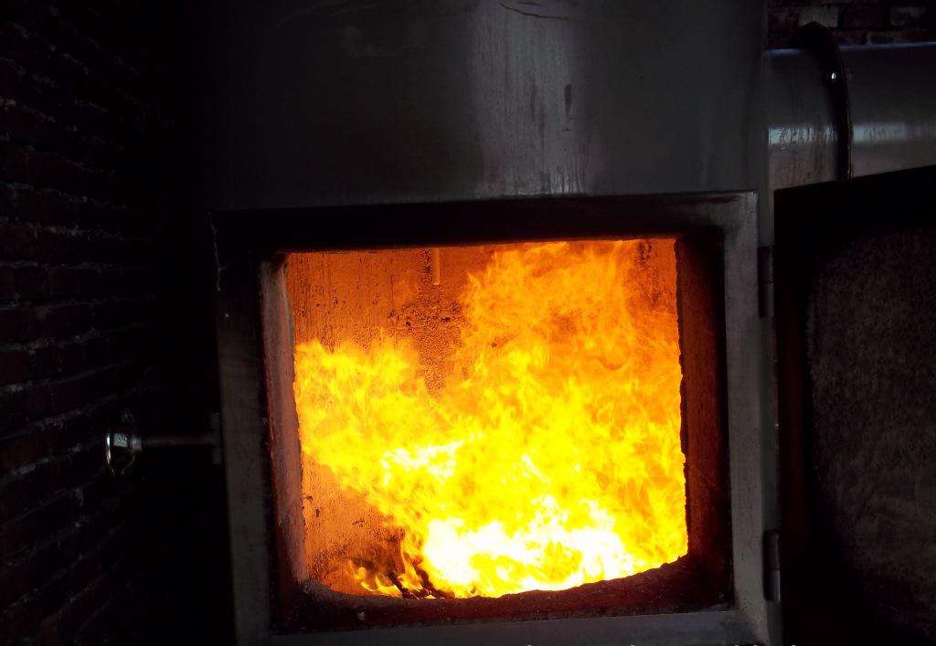 垃圾焚烧炉耐火材料施工方案（耐火砖、浇注料、保温砖）