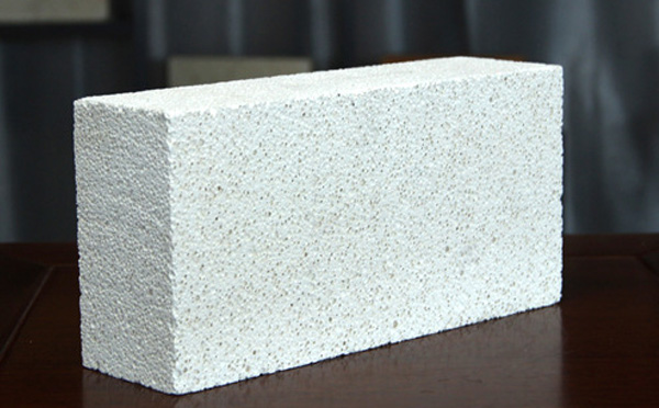 轻质保温砖的主要材质是什么？